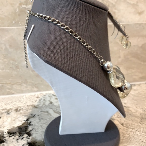 Necklace and earrings - never worn. - Picture 2 of 4